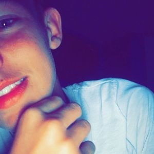 Meet your Posher, Devin